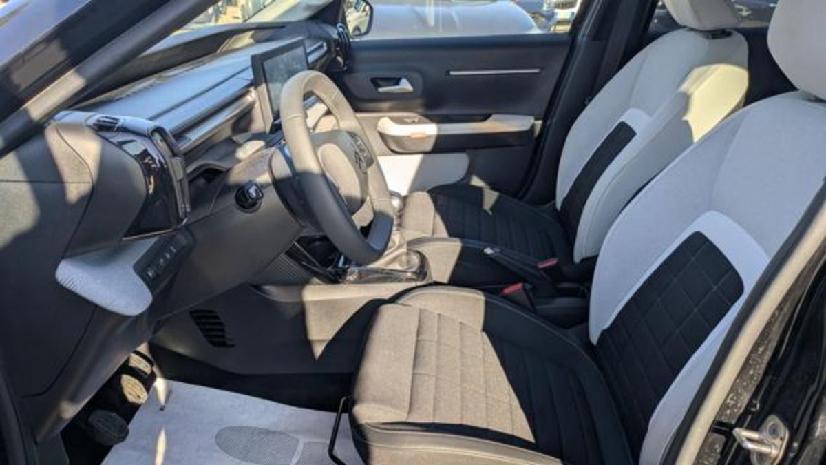 Citroen C3 1.2 puretech turbo Max 100cv s&s (11)