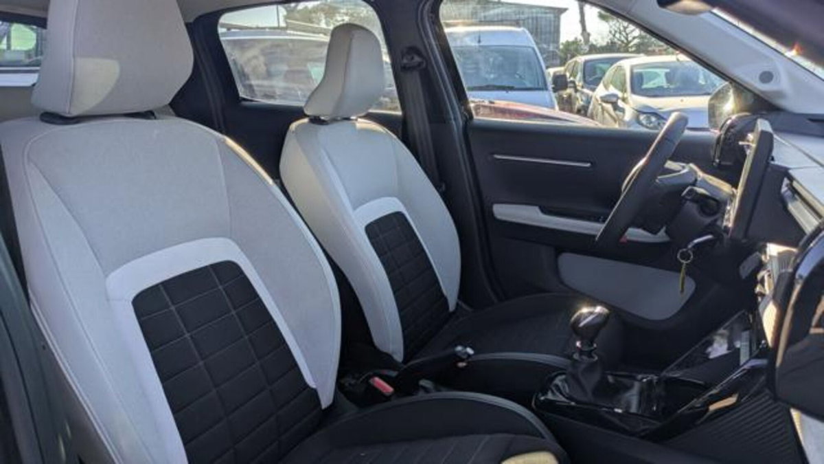 Citroen C3 1.2 puretech turbo Max 100cv s&s (12)