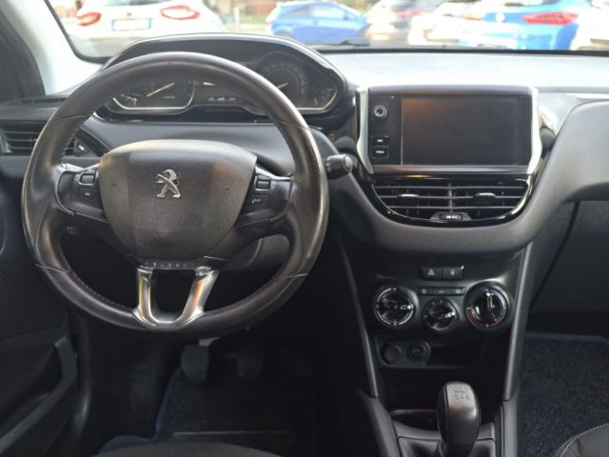 Peugeot 208 82 5 porte Active (14)
