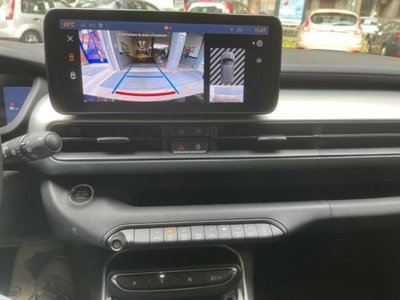 Jeep Avenger 1.2 turbo e-hybrid mhev Summit fwd 110cv edct6 (12)