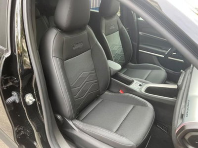 Jeep Avenger 1.2 turbo e-hybrid mhev Summit fwd 110cv edct6 (14)