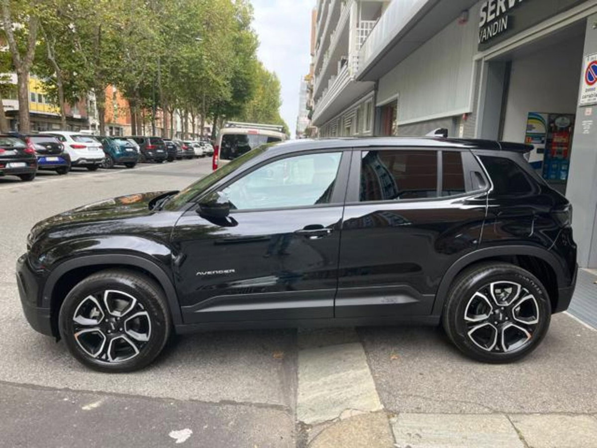 Jeep Avenger 1.2 turbo e-hybrid mhev Summit fwd 110cv edct6 (5)