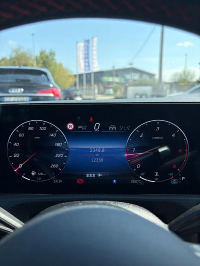 Mercedes-Benz Classe A Sedan 180 d AMG Line Premium Plus auto (12)