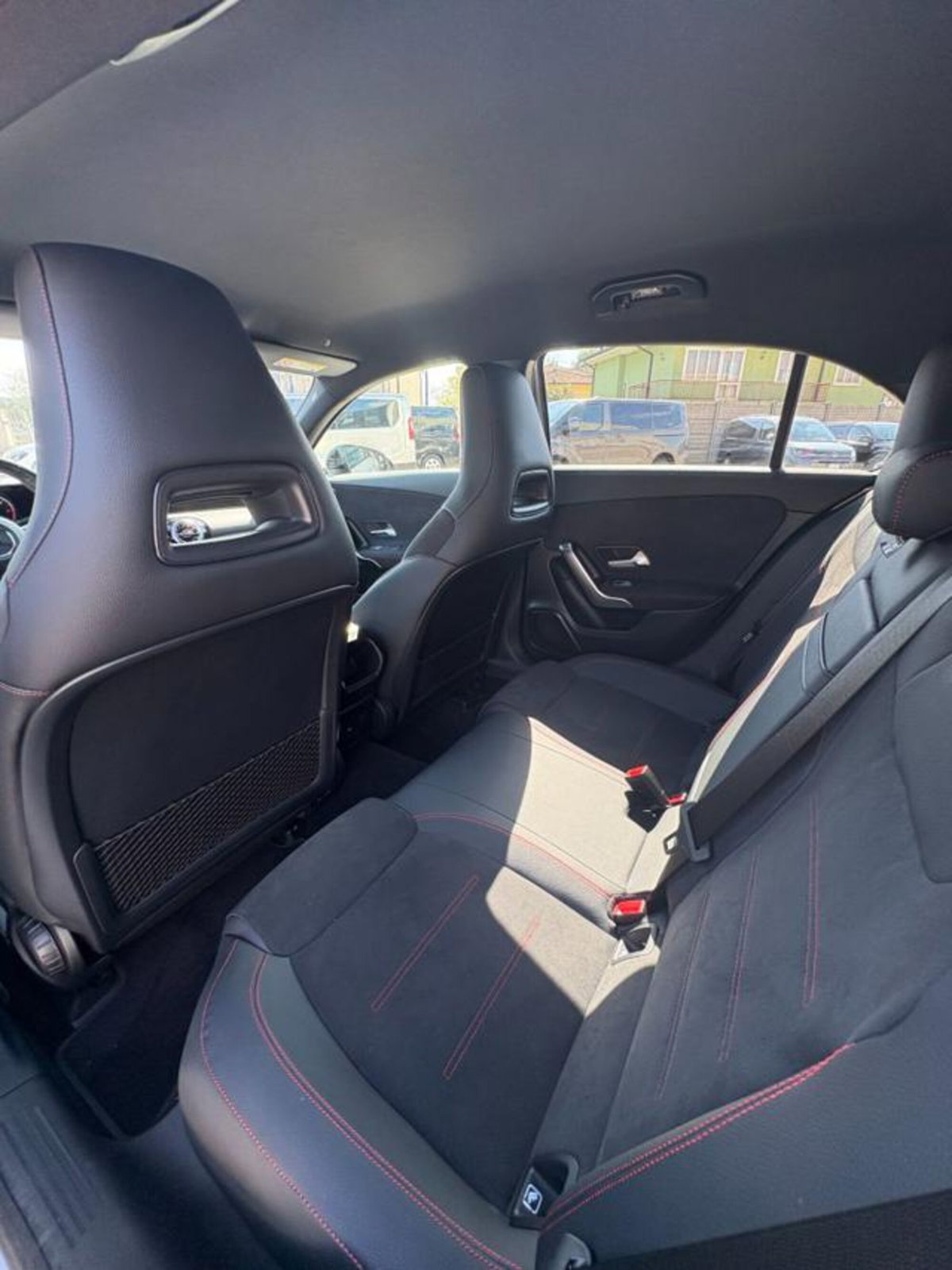 Mercedes-Benz Classe A Sedan 180 d AMG Line Premium Plus auto (8)