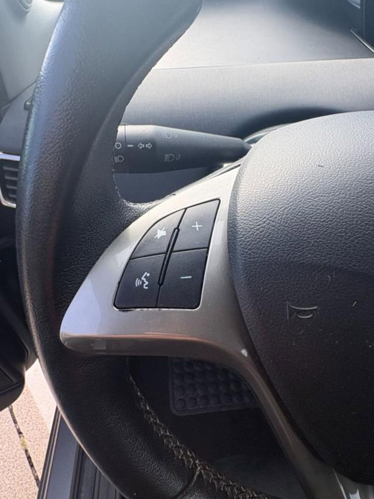 Lancia Ypsilon 1.0 FireFly 5 porte S&S Hybrid Ecochic Gold (10)