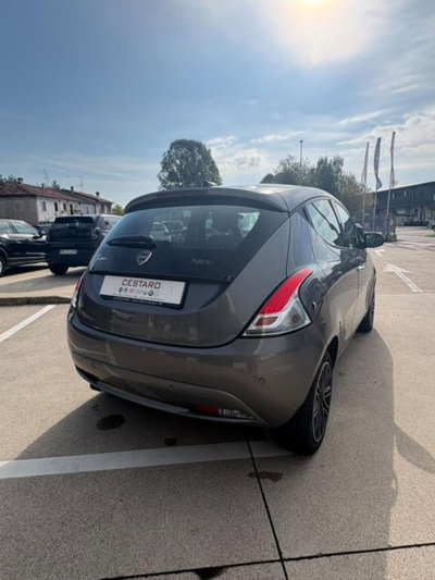 Lancia Ypsilon 1.0 FireFly 5 porte S&S Hybrid Ecochic Gold (5)