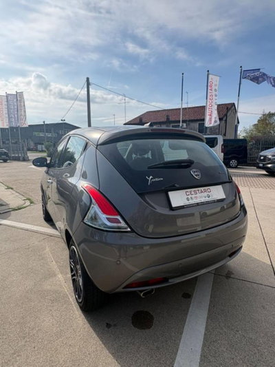 Lancia Ypsilon 1.0 FireFly 5 porte S&S Hybrid Ecochic Gold (6)