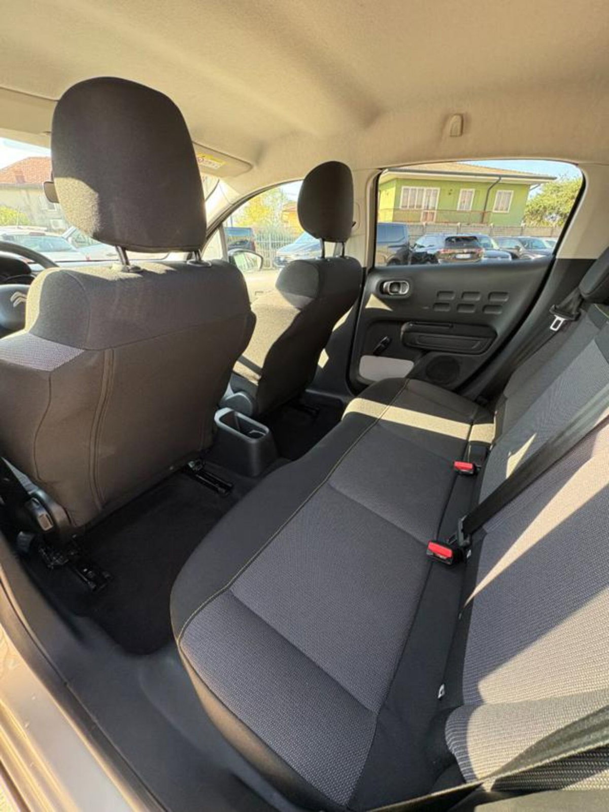 Citroen C3 PureTech 110 S&S EAT6 Shine (17)