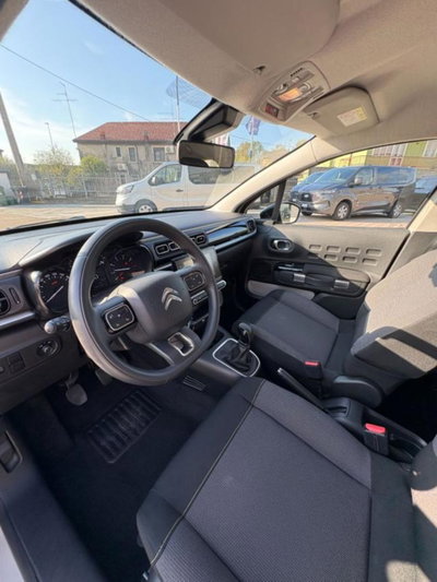 Citroen C3 PureTech 110 S&S EAT6 Shine (6)