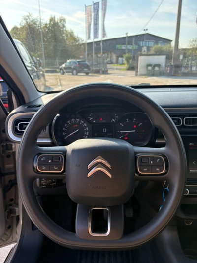 Citroen C3 PureTech 110 S&S EAT6 Shine (7)