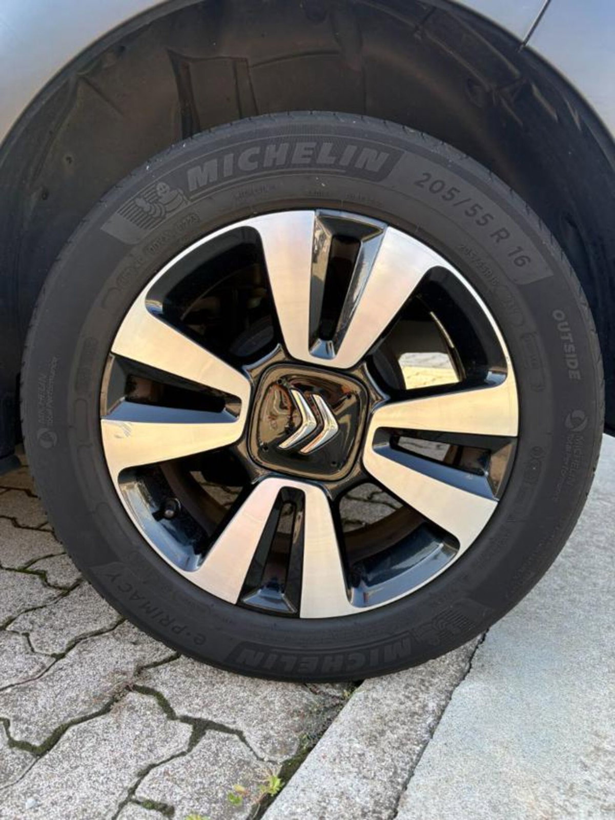 Citroen C3 PureTech 110 S&S EAT6 Shine (8)