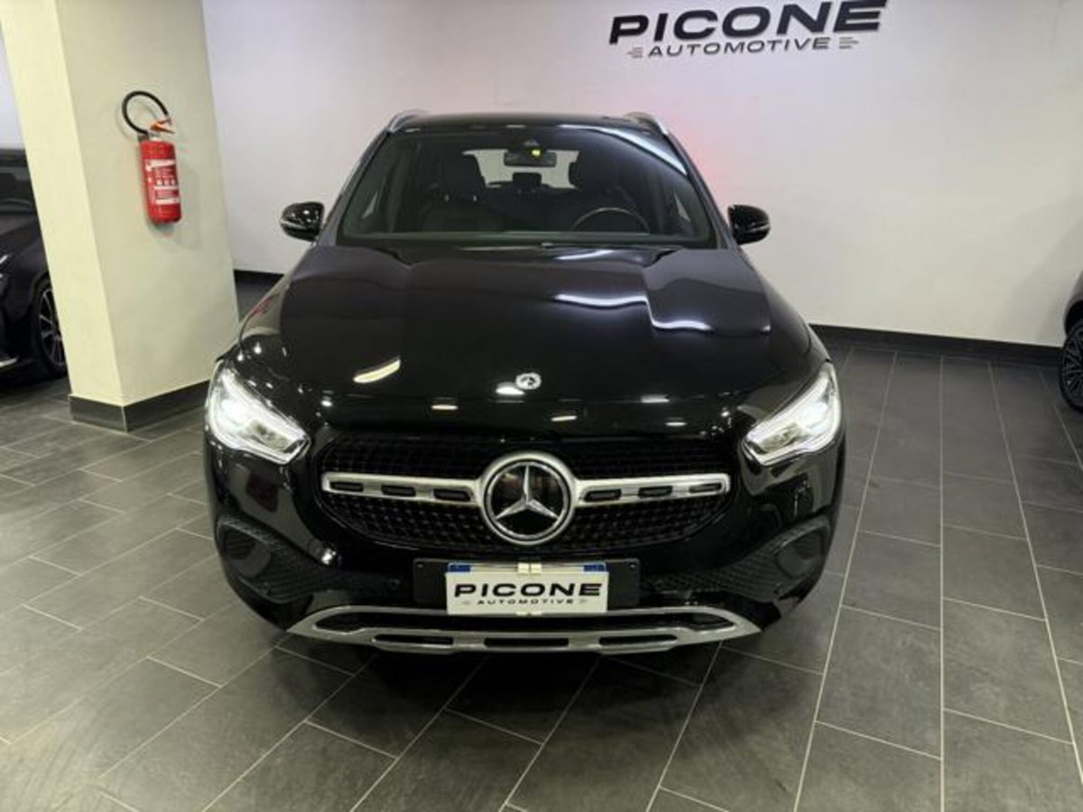 Mercedes-Benz GLA SUV 250 e Plug-in hybrid Automatic Sport Plus (2)