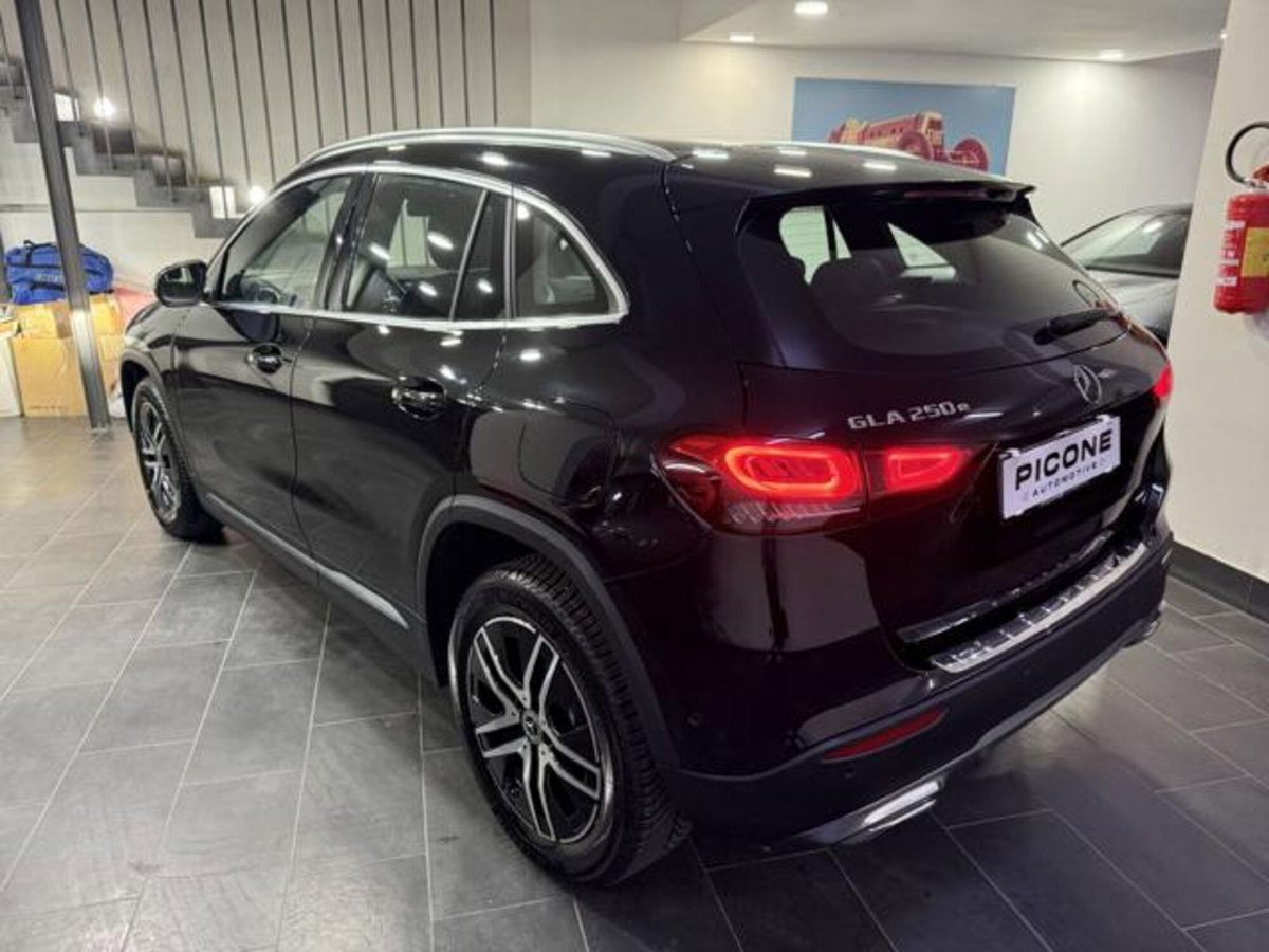 Mercedes-Benz GLA SUV 250 e Plug-in hybrid Automatic Sport Plus (7)