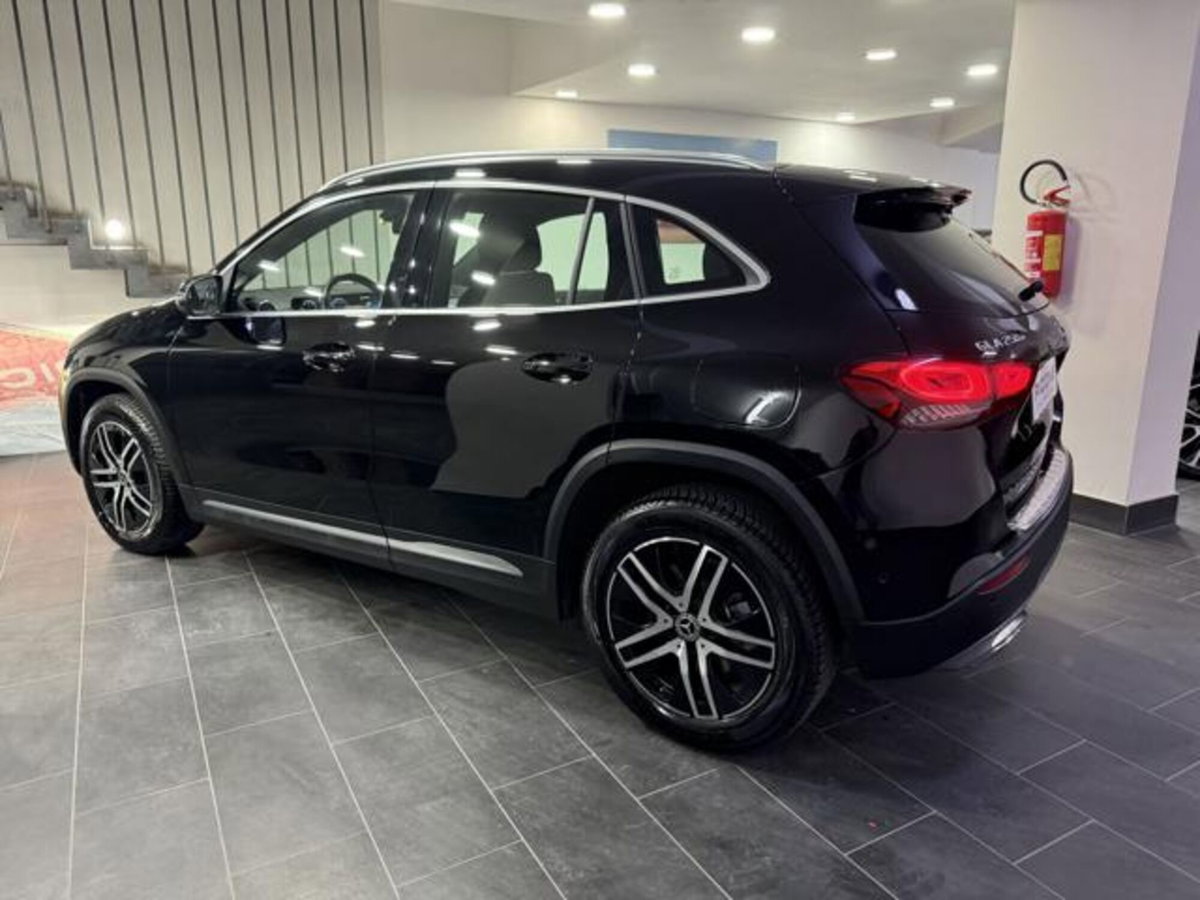 Mercedes-Benz GLA SUV 250 e Plug-in hybrid Automatic Sport Plus (8)