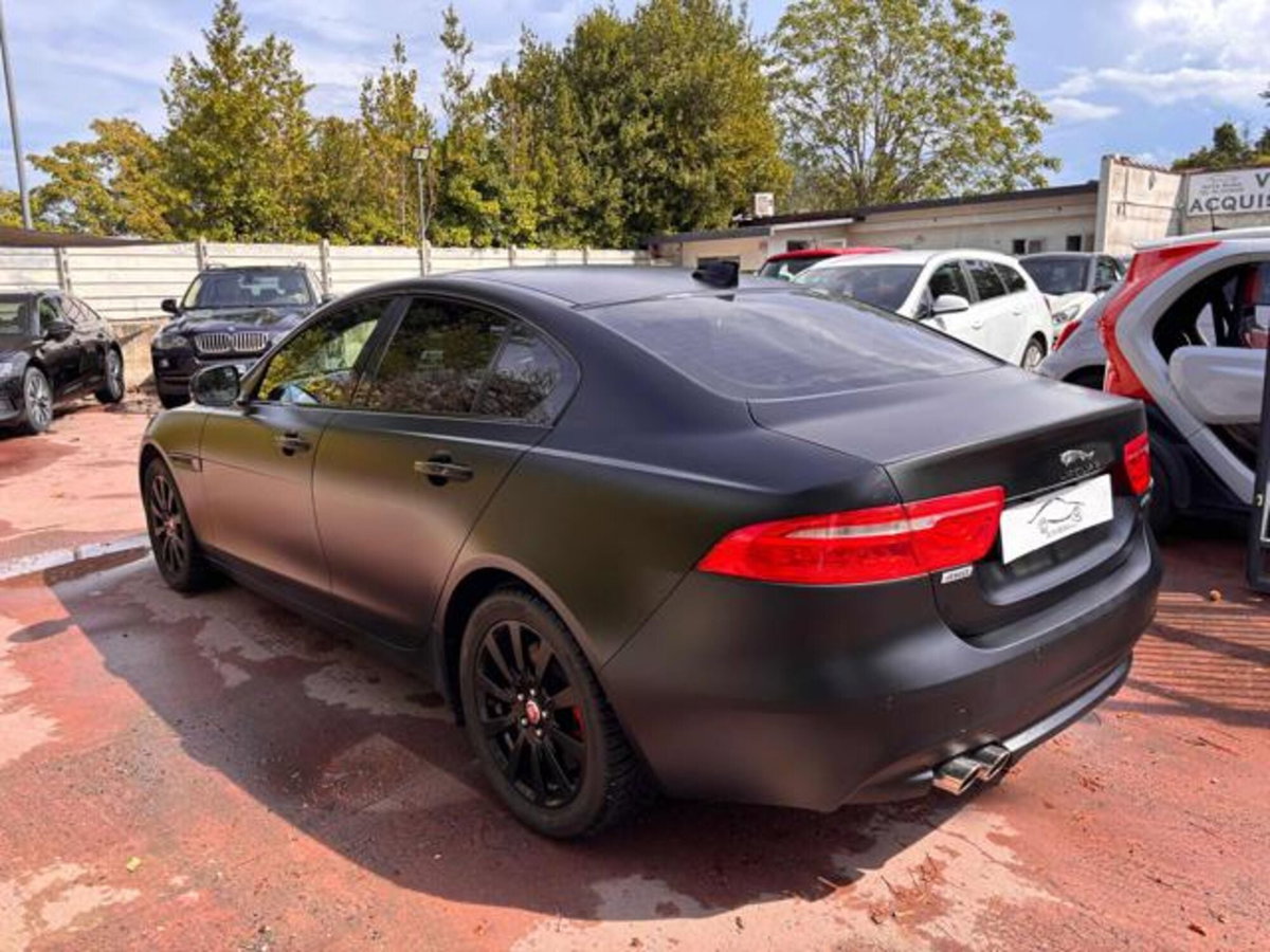 Jaguar XE 2.0 D Turbo 180 CV AWD aut. Portfolio (5)