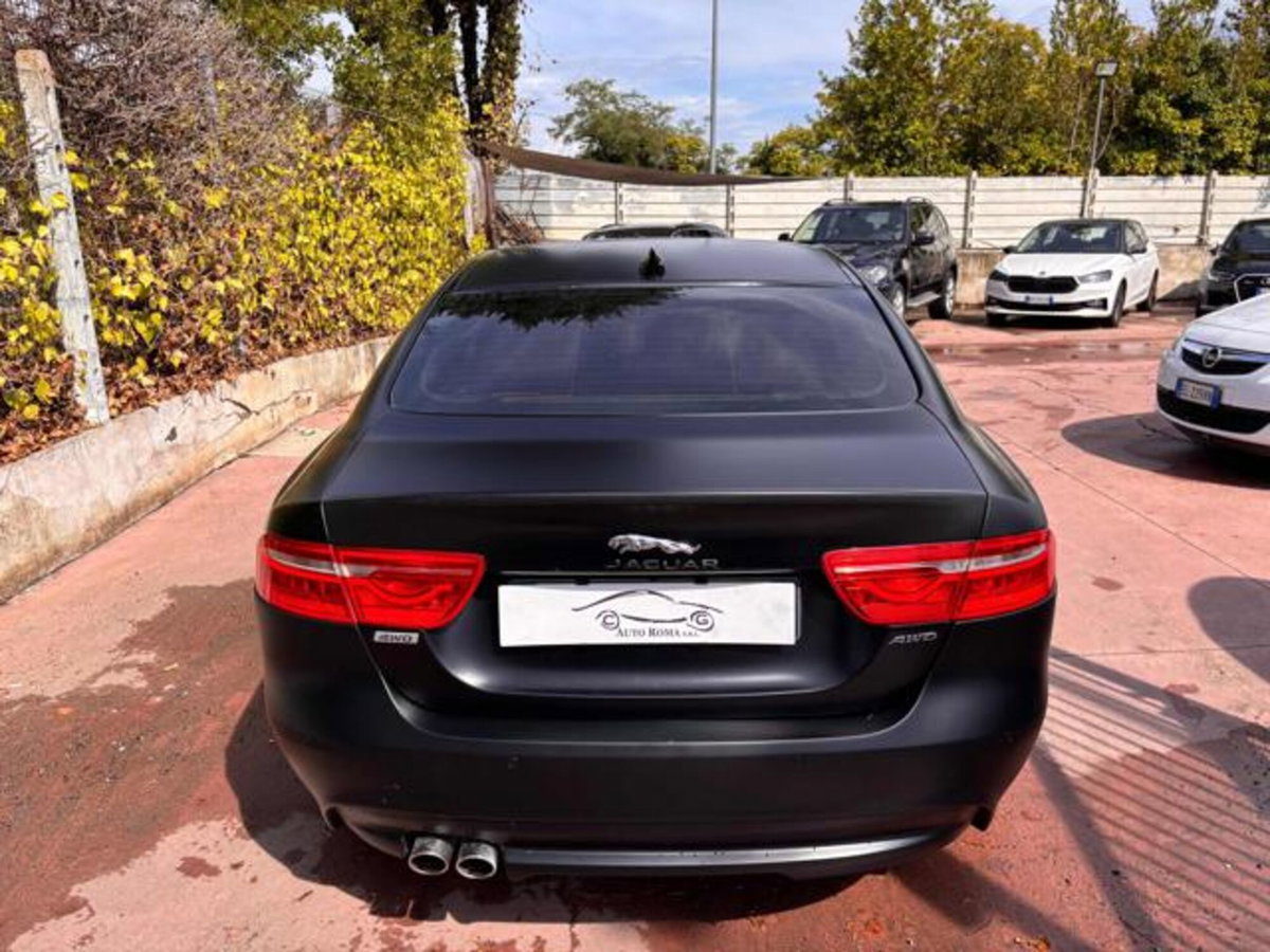 Jaguar XE 2.0 D Turbo 180 CV AWD aut. Portfolio (6)