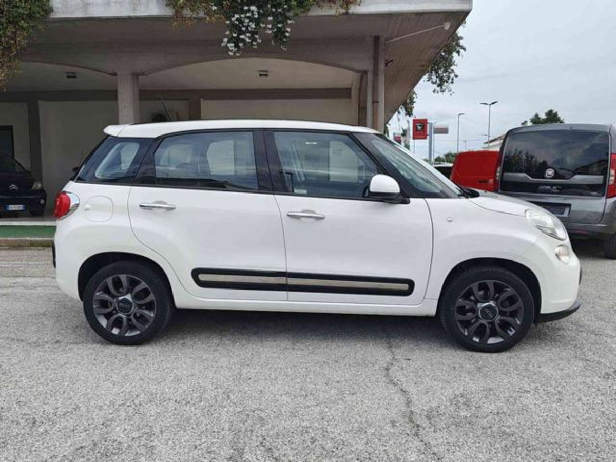 Fiat 500L 0.9 TwinAir Turbo Natural Power Lounge (2)