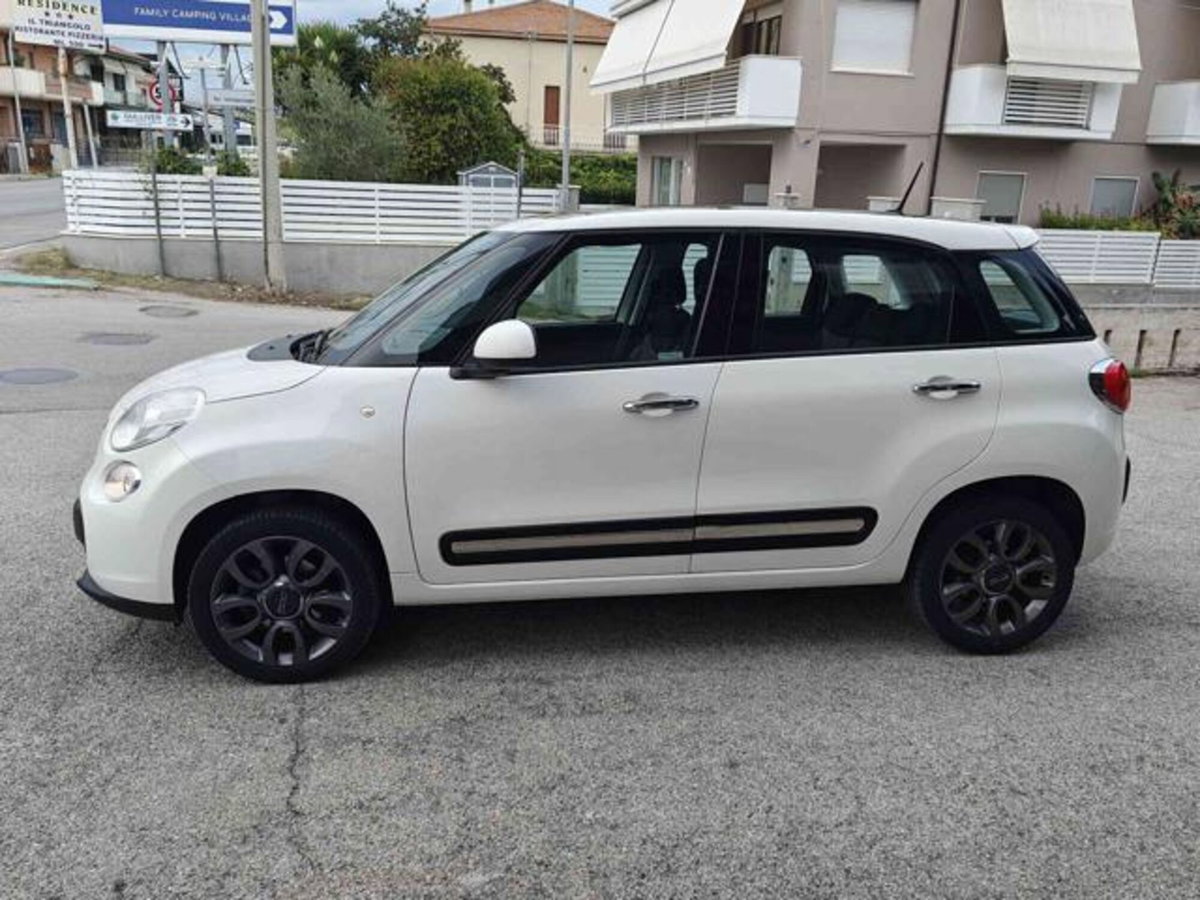 Fiat 500L 0.9 TwinAir Turbo Natural Power Lounge (3)