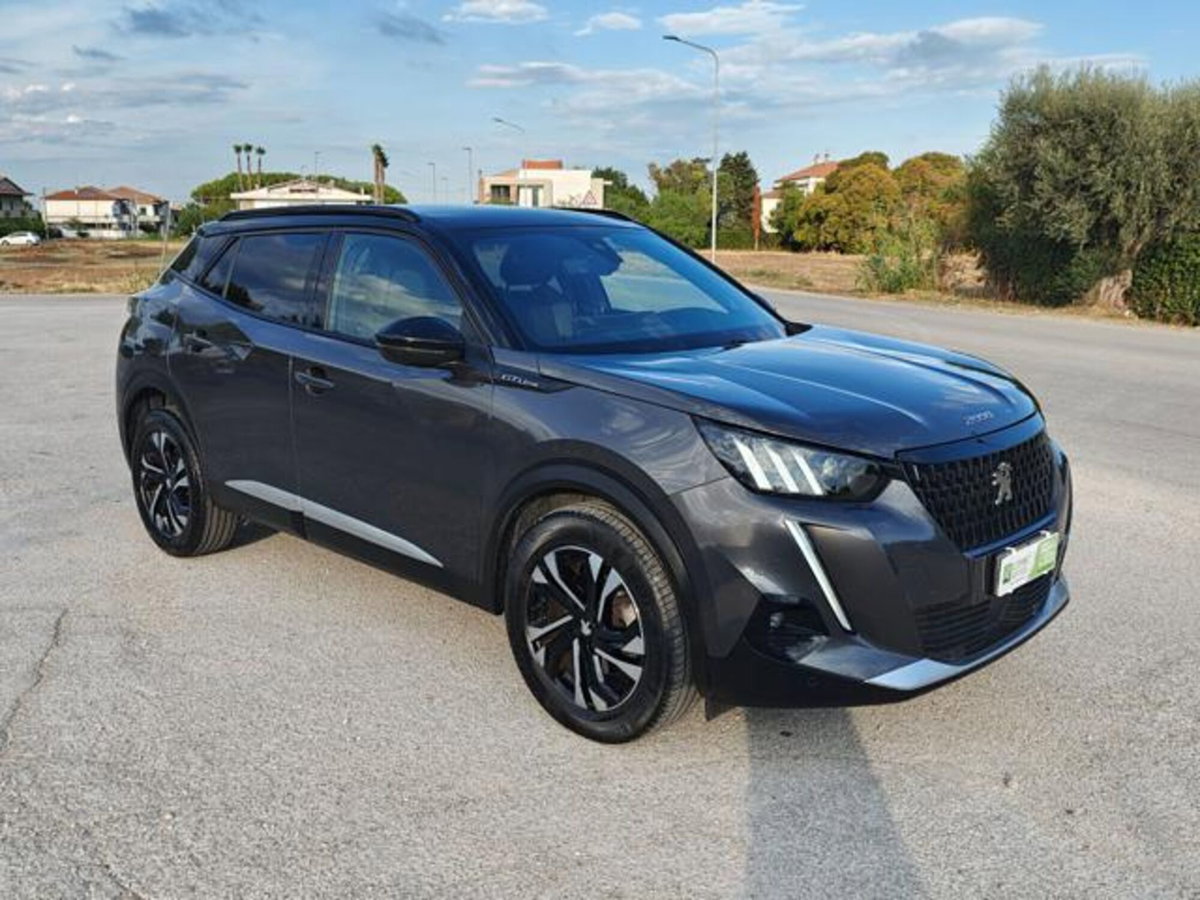 Peugeot 2008 BlueHDi 130 S&S EAT8 GT Line (2)