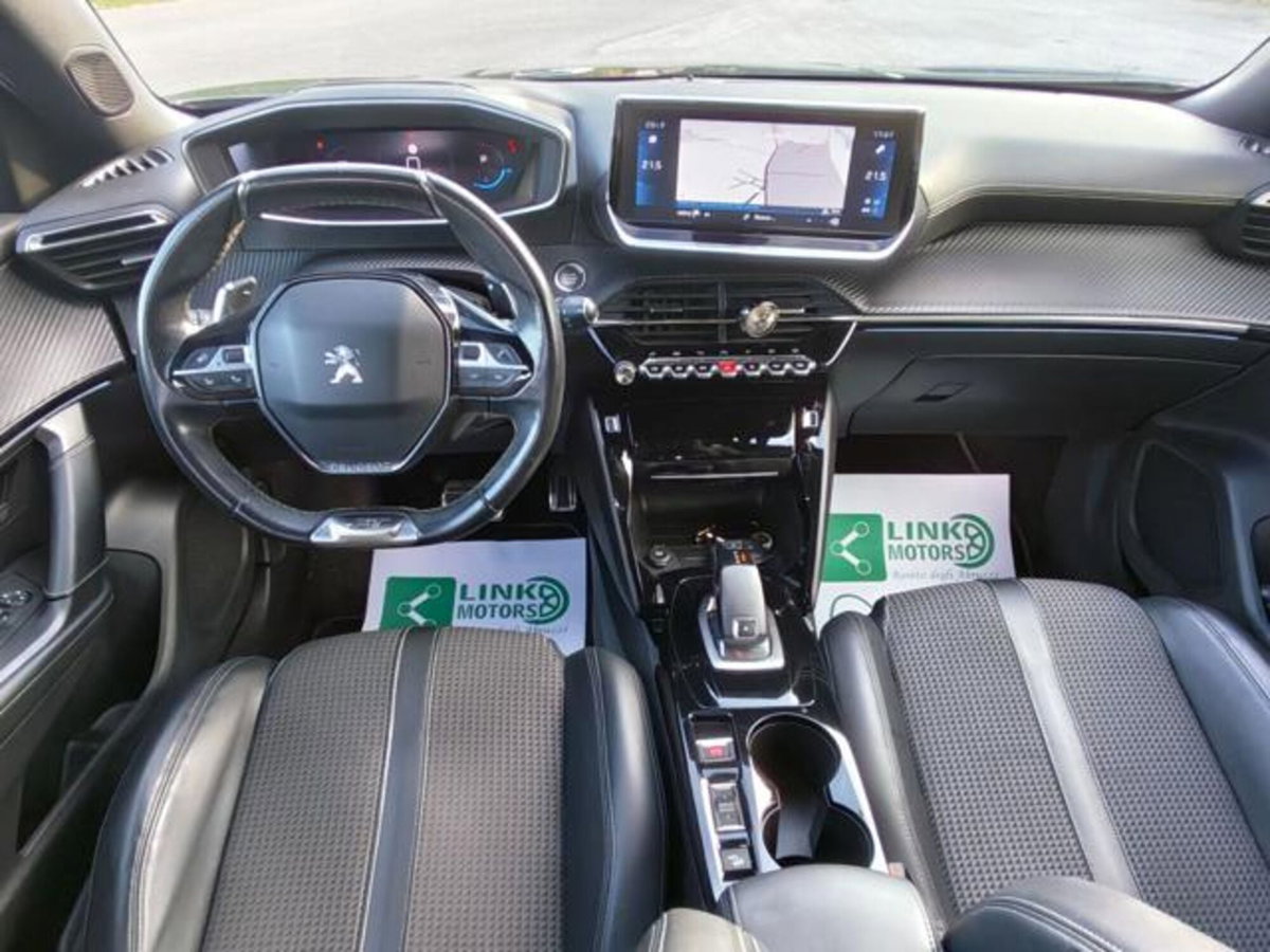 Peugeot 2008 BlueHDi 130 S&S EAT8 GT Line (5)