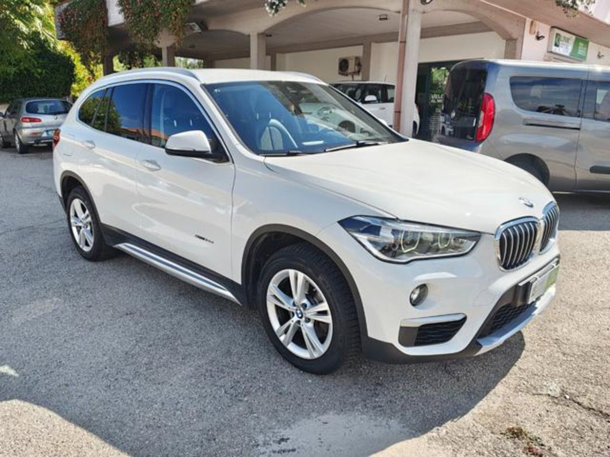 BMW X1 sDrive18d xLine (11)