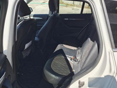 BMW X1 sDrive18d xLine (5)