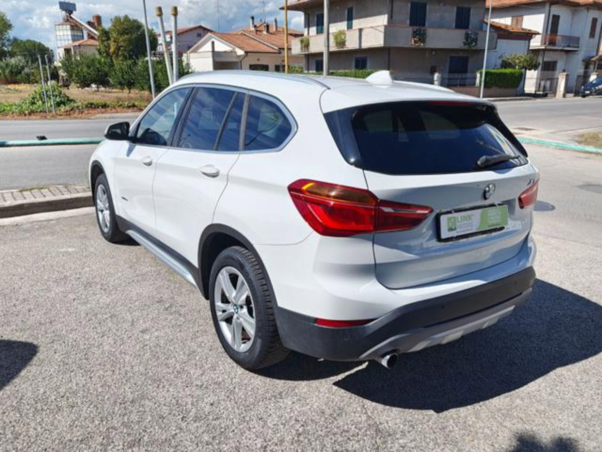BMW X1 sDrive18d xLine (9)
