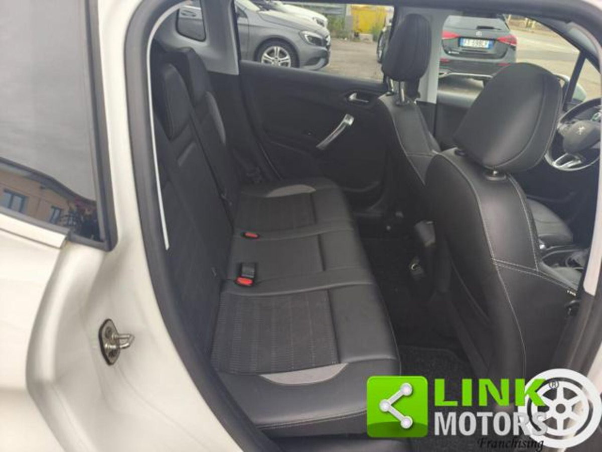 Peugeot 2008 82 S&S Allure (11)
