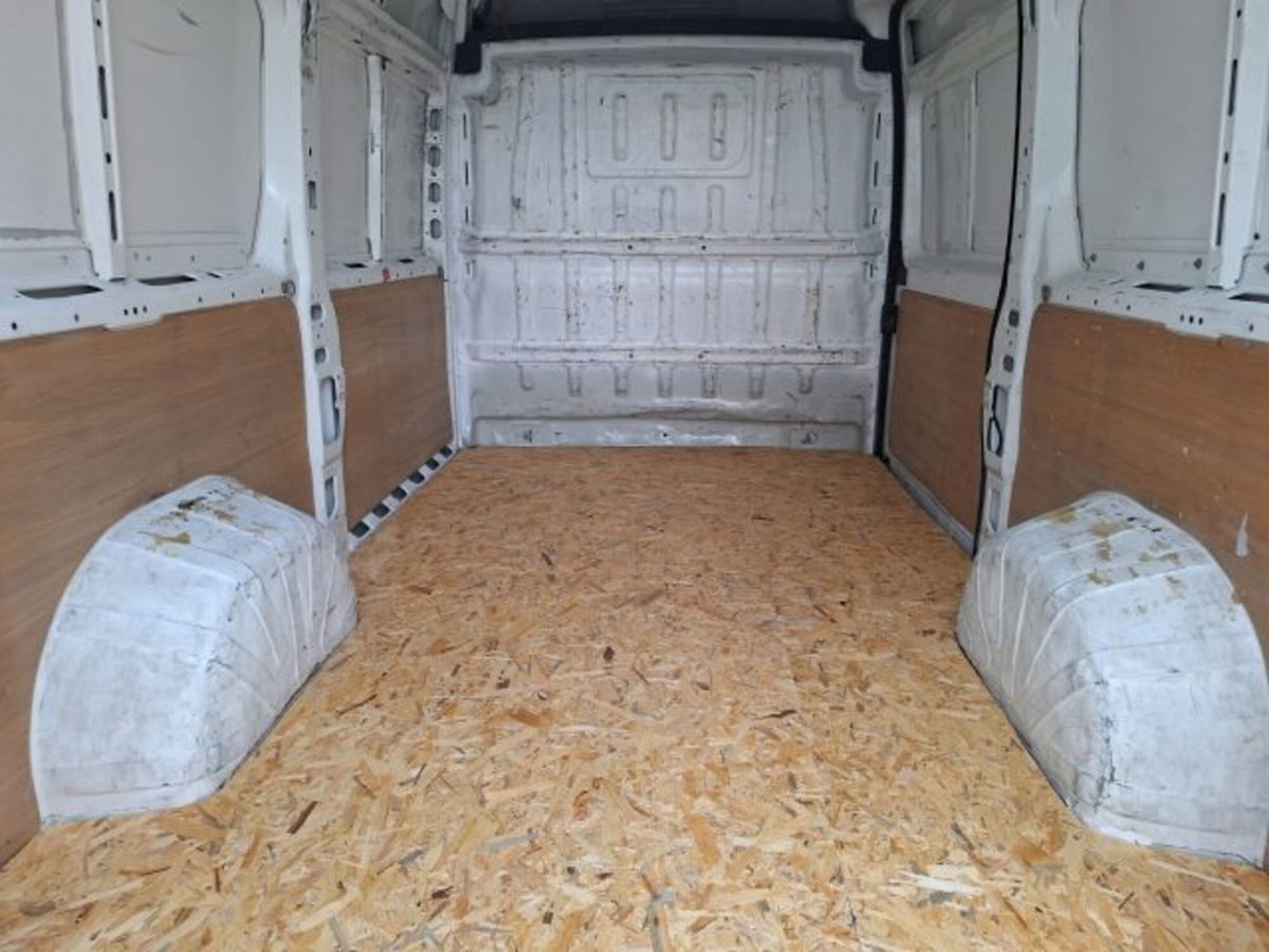 Citroen Jumper Furgone 33 BlueHDi 110 PC-TN Furgone (13)