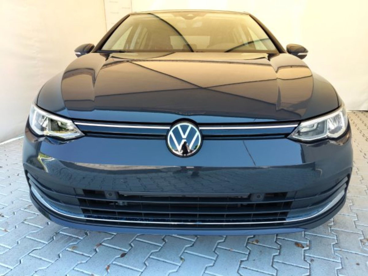 Volkswagen Golf 1.0 TSI EVO Life (2)