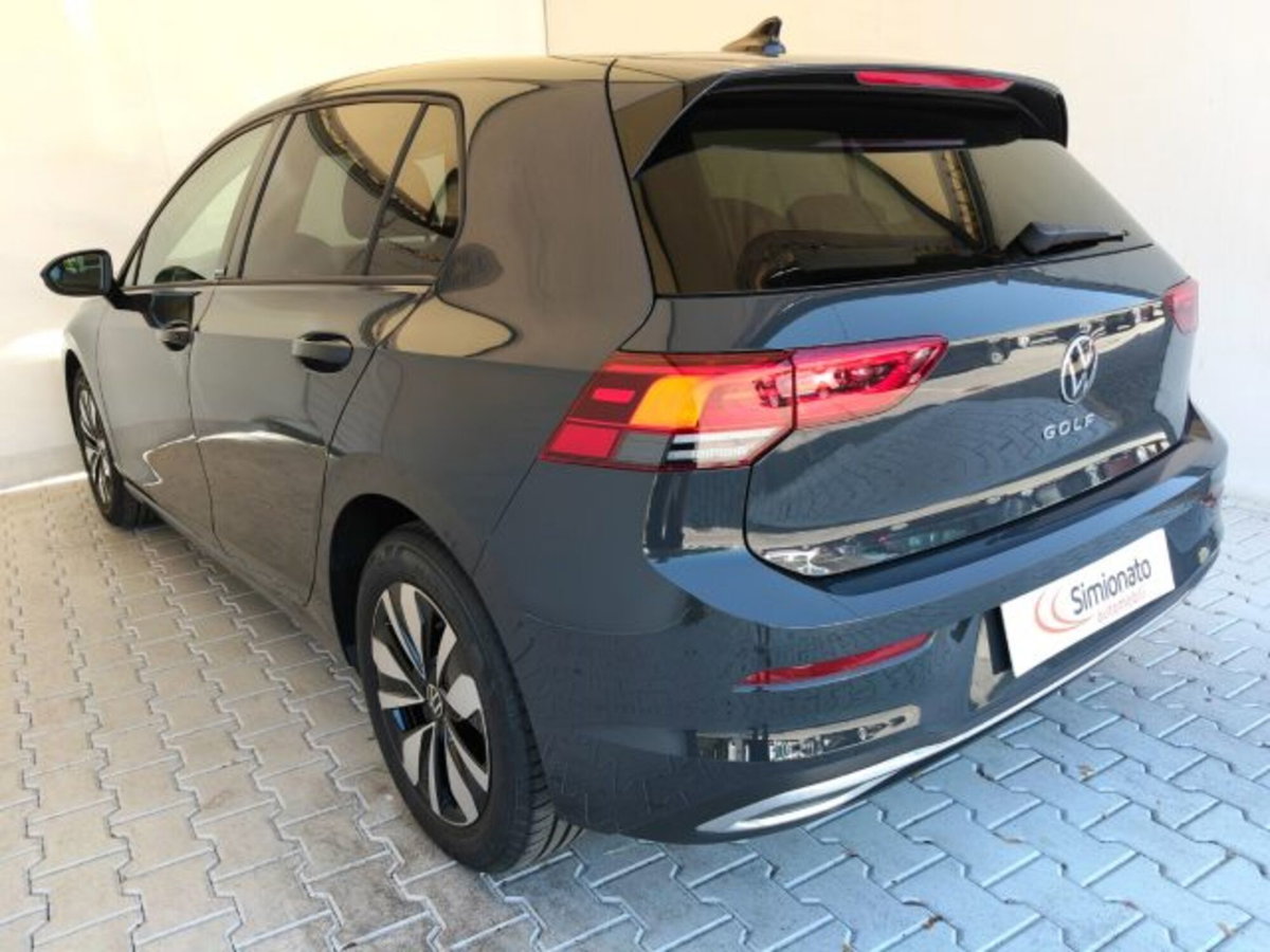 Volkswagen Golf 1.0 TSI EVO Life (6)