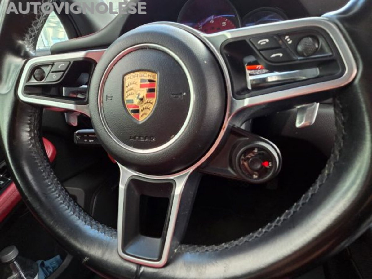 Porsche Macan 2.0 (10)