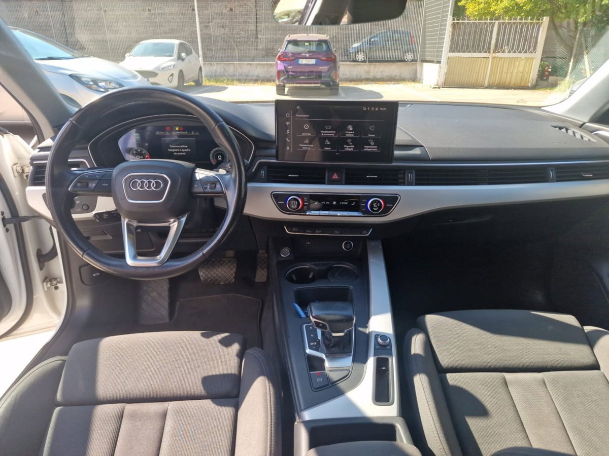 Audi A4 Avant 30 2.0 tdi mhev S Line edition 136cv s-tronic (11)