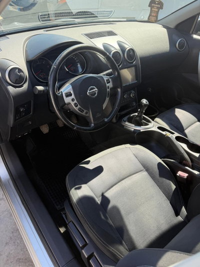 Nissan Qashqai 1.5 dCi DPF Tekna (8)