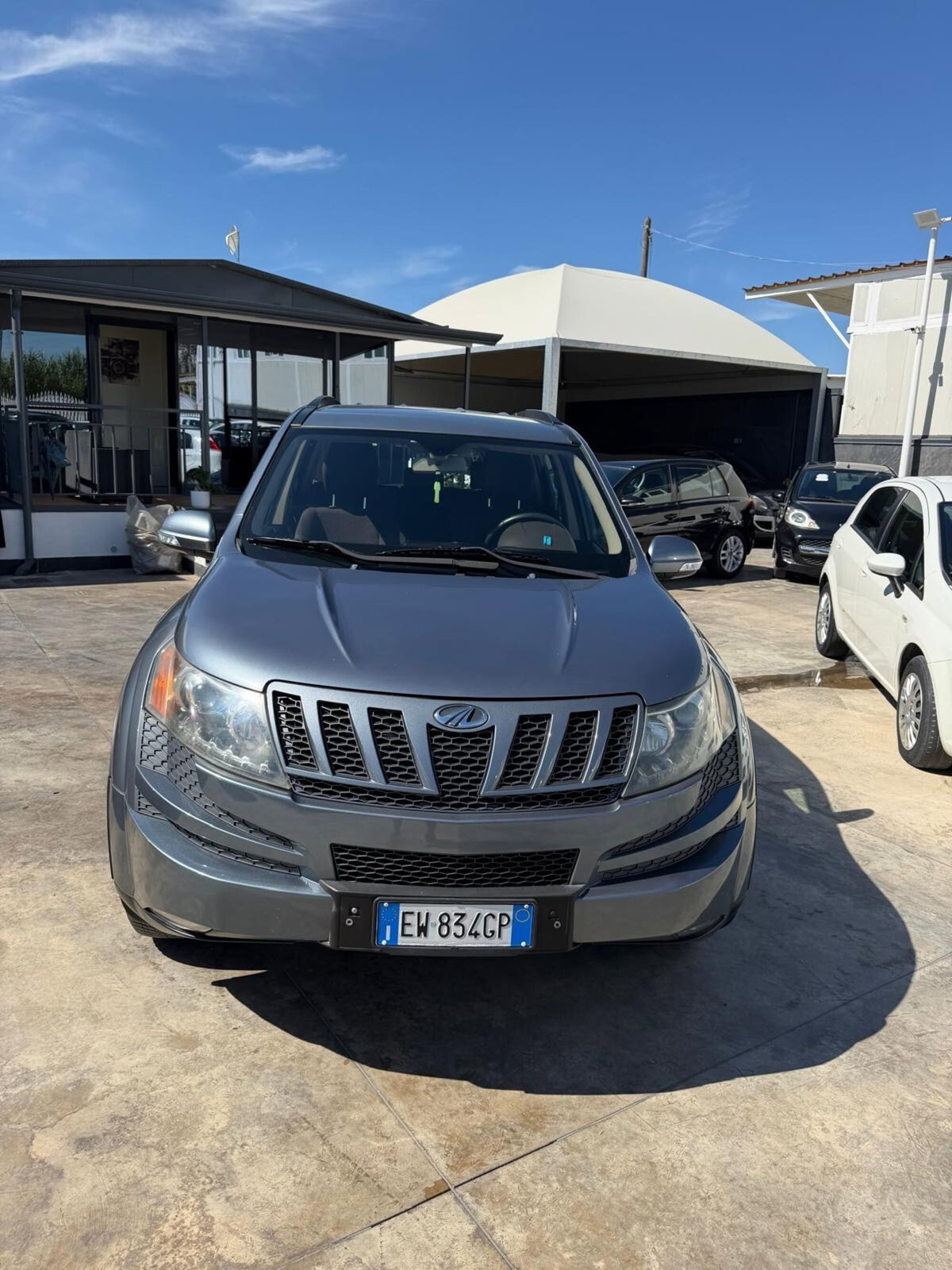 Mahindra XUV500 XUV500 2.2 16V AWD W8 (2)