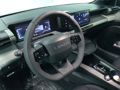 Lancia Ypsilon 1.2 100cv (11)