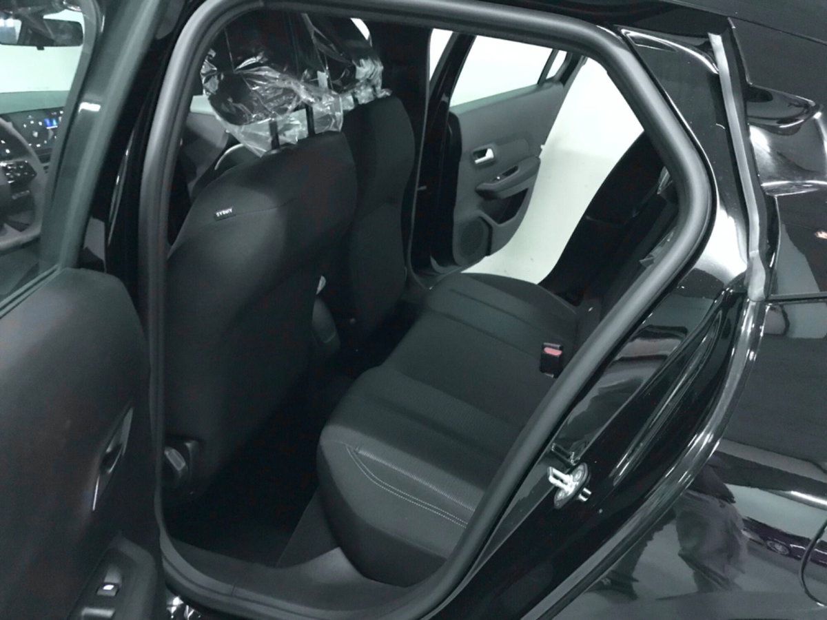 Lancia Ypsilon 1.2 100cv (13)
