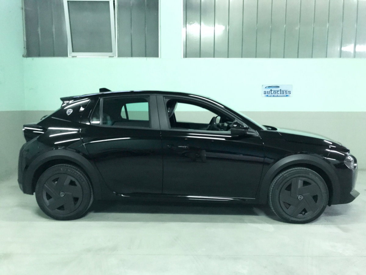 Lancia Ypsilon 1.2 100cv (3)