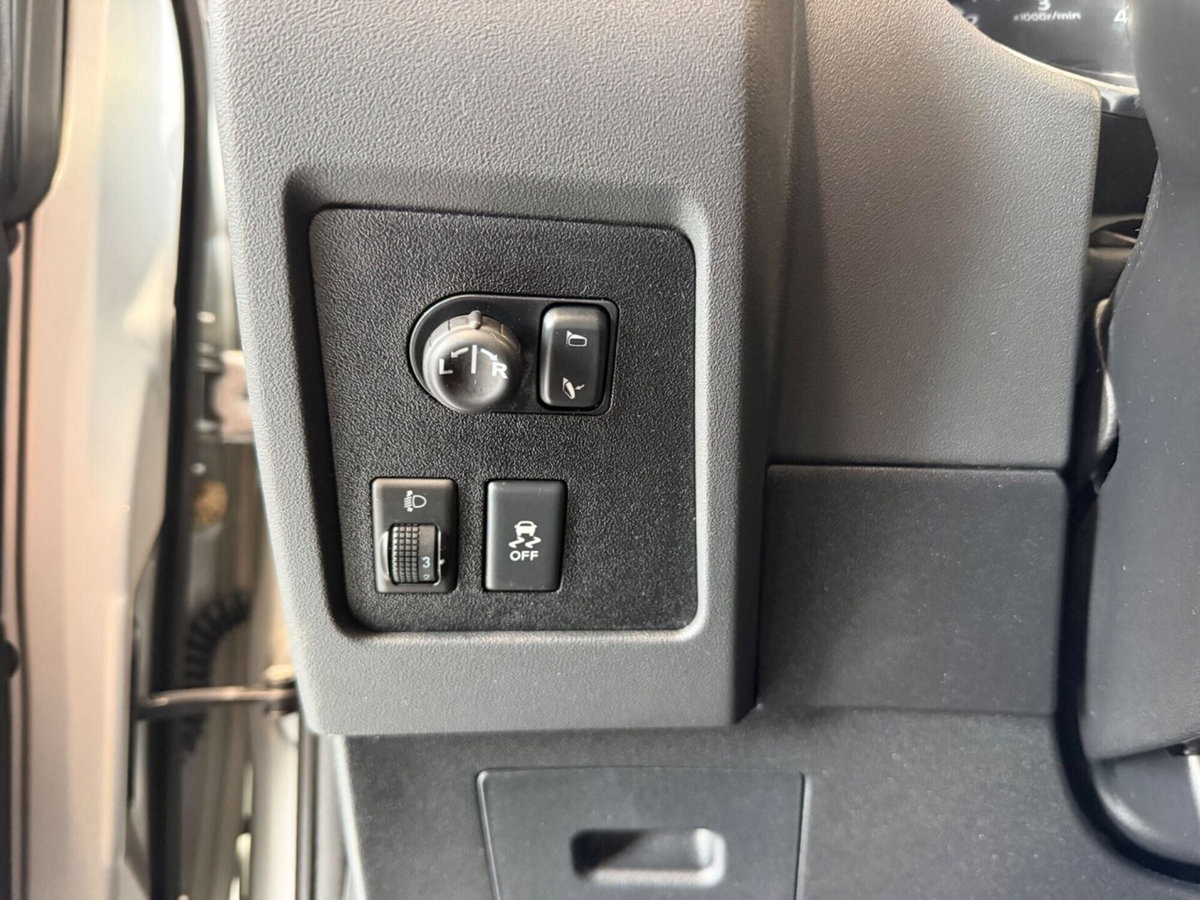 Nissan Qashqai 1.5 dCi DPF Tekna (8)