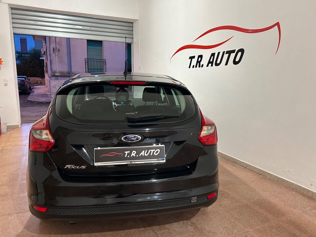 Ford Focus 1.6 TDCi 115 CV (17)