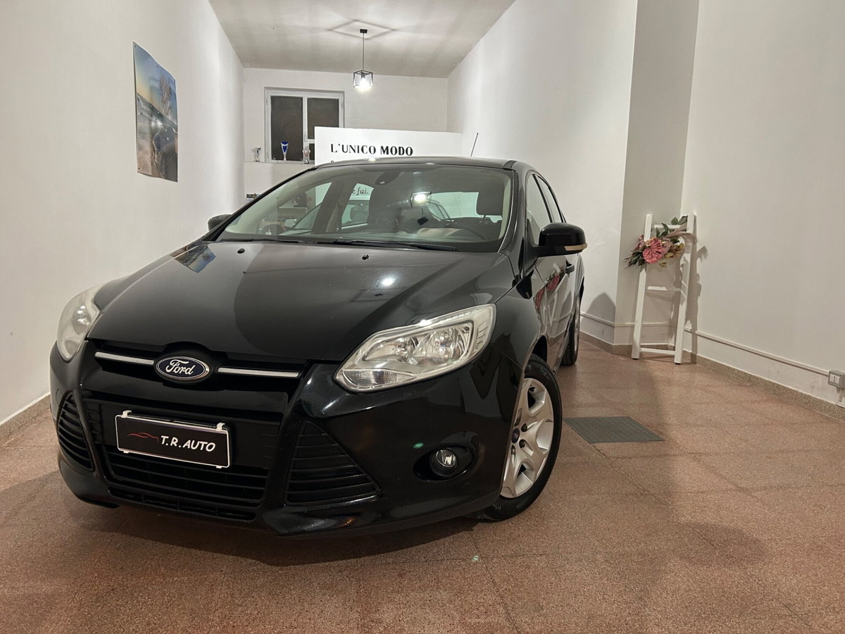 Ford Focus 1.6 TDCi 115 CV (5)
