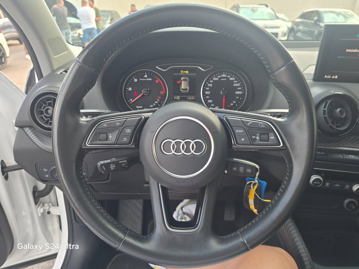 Audi Q2 Q2 30 TDI S tronic (14)