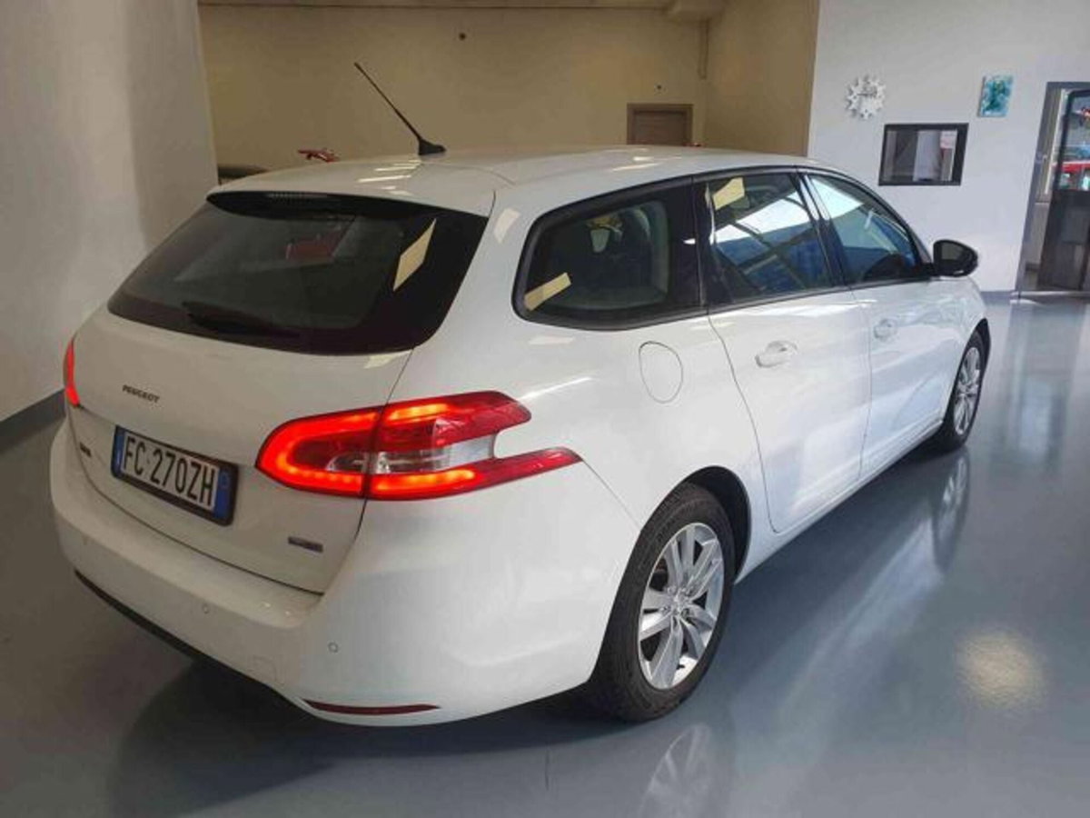 Peugeot 308 SW BlueHDi 120 S&S Business (3)