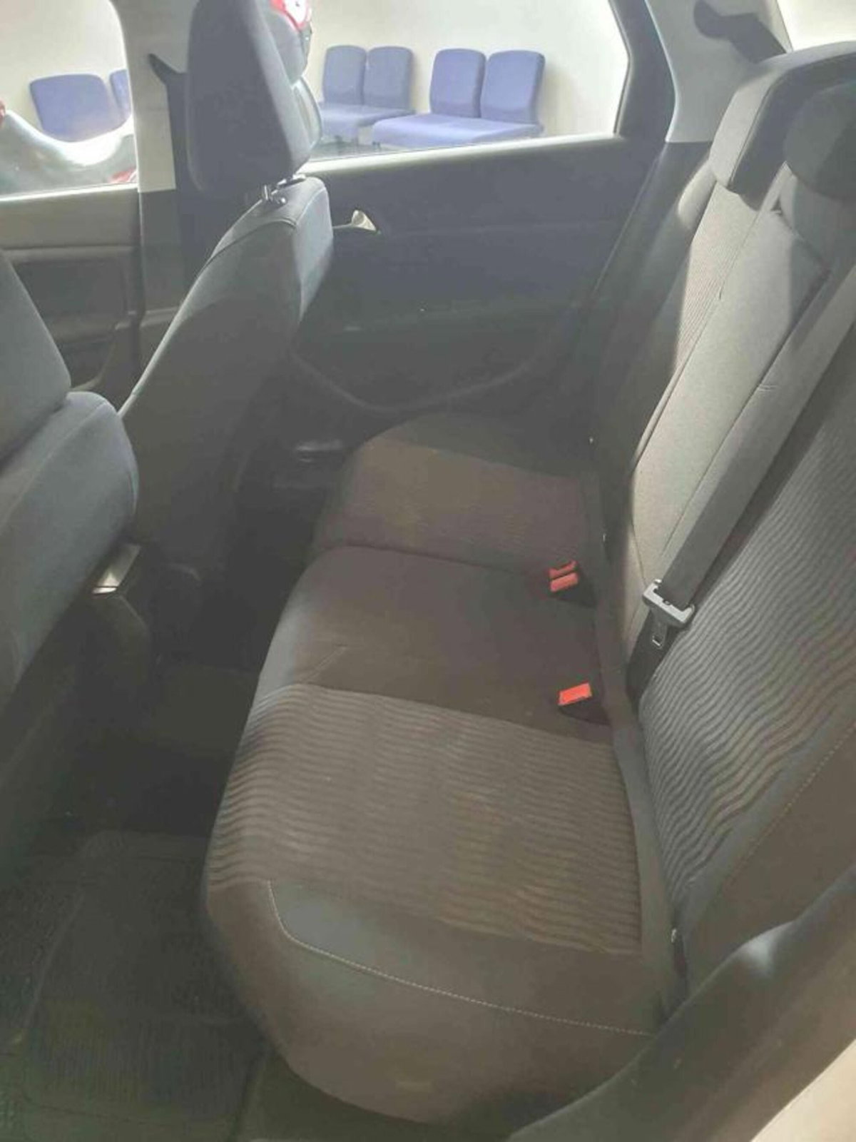 Peugeot 308 SW BlueHDi 120 S&S Business (9)
