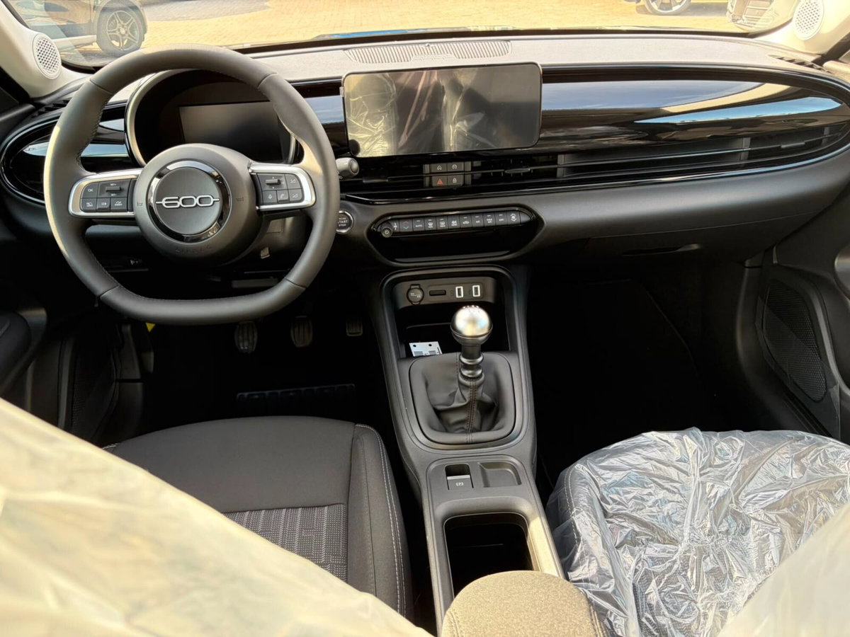 Fiat 600 1.2 Icon 100cv (5)