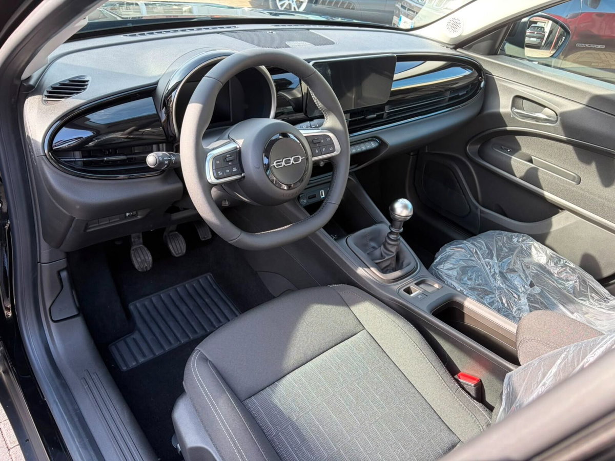 Fiat 600 1.2 Icon 100cv (6)