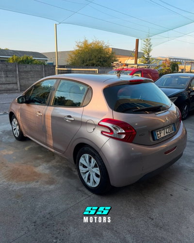 Peugeot 208 VTi 82 CV 5 porte Allure (6)