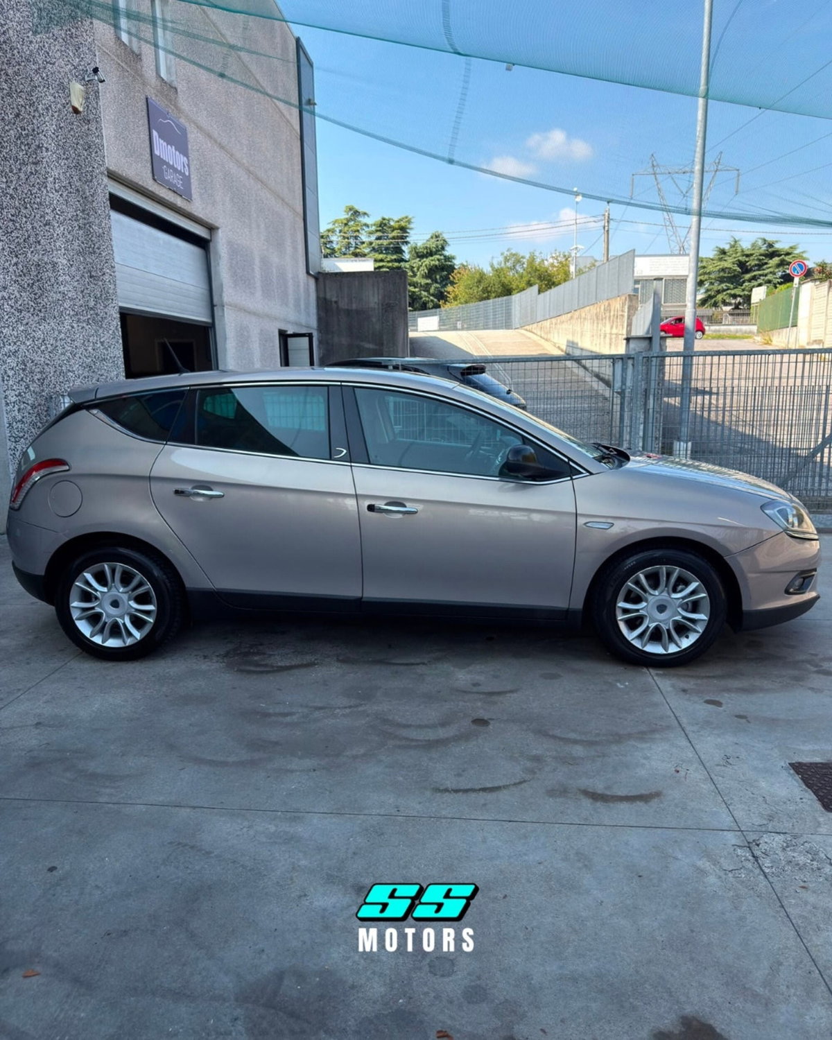 Lancia Delta 1.4 T-Jet 120 CV Platino Ecochic GPL (4)