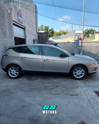 Lancia Delta 1.4 T-Jet 120 CV Platino Ecochic GPL (4)