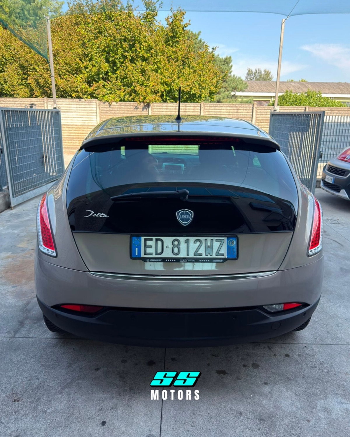 Lancia Delta 1.4 T-Jet 120 CV Platino Ecochic GPL (6)